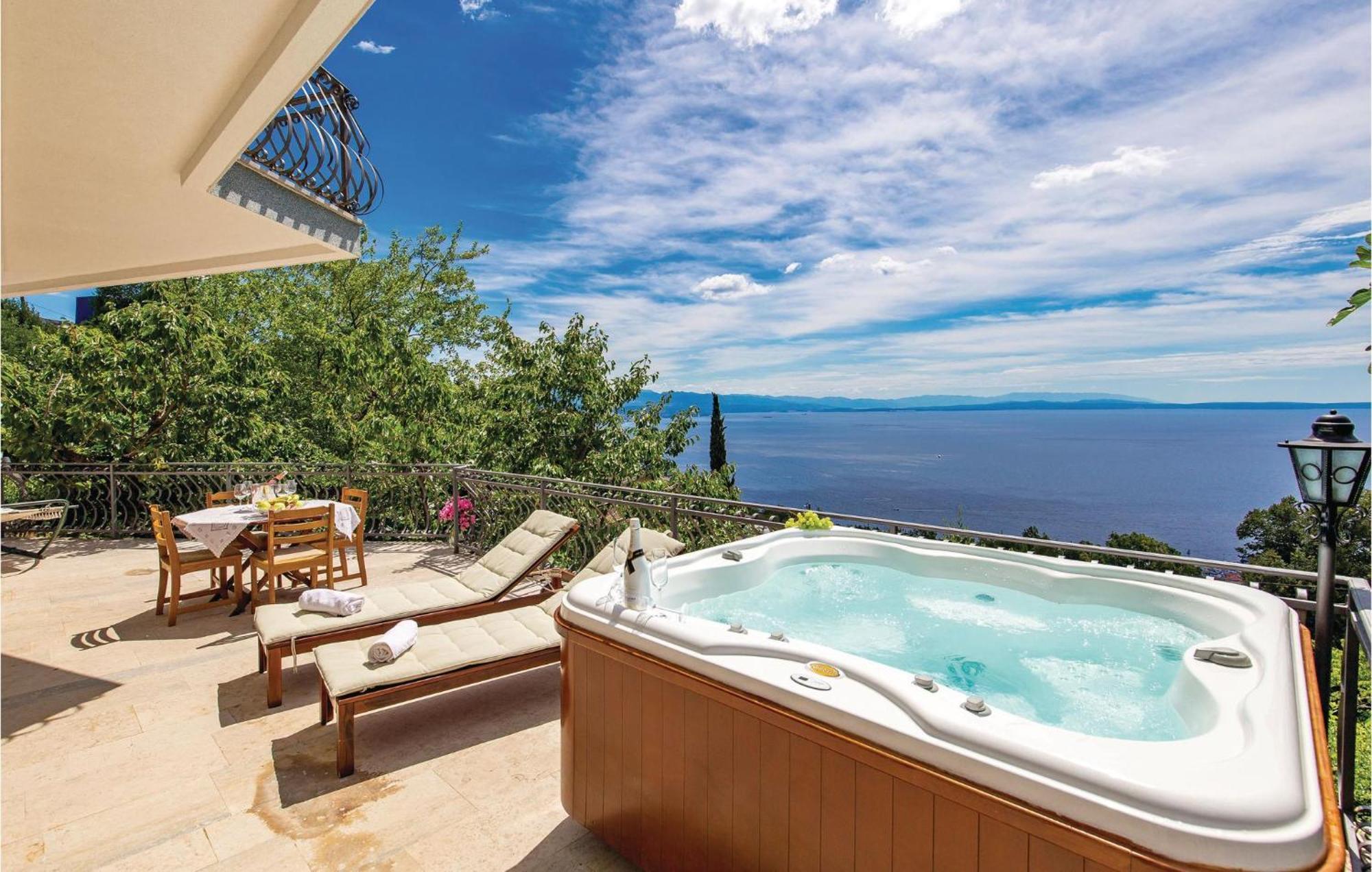 Amazing In With House Sea View Matulji